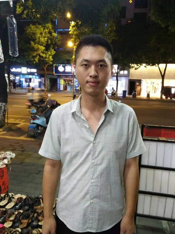 单身的雄鹰的第一张照片--龙岩中老年相亲网