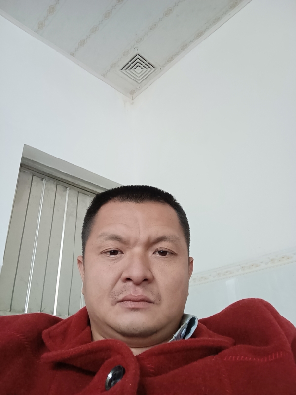 兰成龙的第一张照片--龙岩中老年相亲网